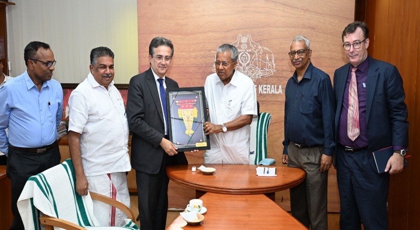 ഫ്രഞ്ച് അംബാസിഡര്‍ തിയെറി മതൗ മുഖ്യമന്ത്രിയുമായി കൂടിക്കാഴ്ച നടത്തി