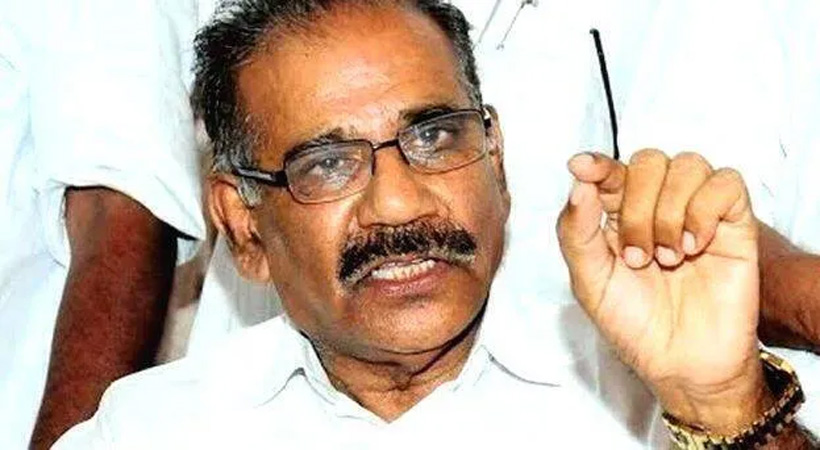 പന്നിക്കെണിയില് മലക്കം മറിഞ്ഞ് വനം മന്ത്രി; പ്രസ്താവന വളച്ചൊടിച്ചതെന്നു ശശീന്ദ്രന്