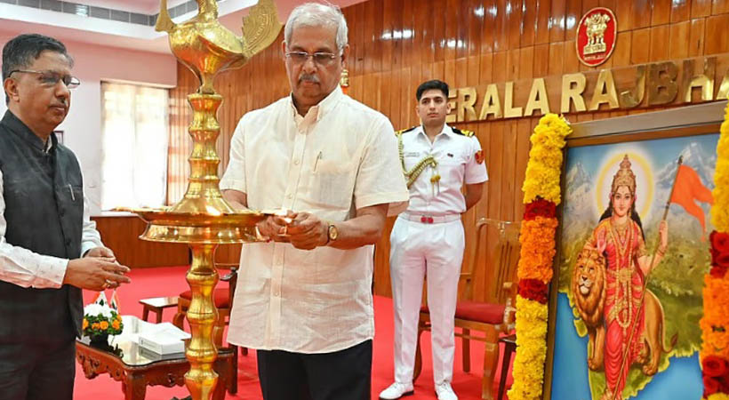 ഭാരതാംബയുടെ ചിത്രം രാജ്ഭവനില് നിന്ന് മാറ്റാനാവില്ല: നിലപാട് കടുപ്പിച്ച് കേരള ഗവര്ണര്
