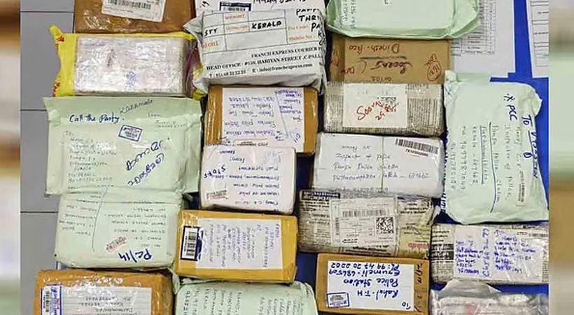 മാതൃകയായി പമ്പാ പോലീസ്: കളഞ്ഞുപോയ 102 മൊബൈല് ഫോണുകള് തിരികെ ഉടമസ്ഥരുടെ കൈകളിലെത്തിച്ചു