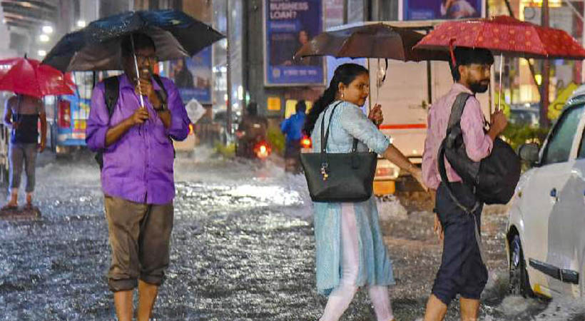 കേരളത്തില് അതിതീവ്ര മഴക്കും വെള്ളപ്പൊക്കത്തിനും സാധ്യത; ജാഗ്രത മുന്നറിയിപ്പ് നല്കി