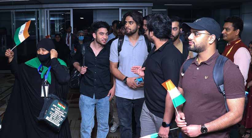 ഇന്ത്യൻ വിദ്യാർഥികളുമായി ഇറാനിലെ മഷ്ഹദിൽനിന്നുള്ള ആദ്യ വിമാനം ഡൽഹിയിലെത്തി