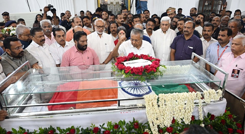 വിഎസിന്റെ അന്ത്യ  യാത്ര കര്‍മ്മ മണ്ഡലത്തില്‍ നിന്നും ജന്മനാട്ടിലേക്ക്