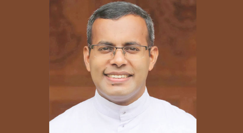 ഡോ. തോമസ് വടക്കേൽ ബെനഡിക്ട് മാർപാപ്പയുടെ ജന്മശതാബ്ദി ആചരണ കമ്മിറ്റിയംഗം