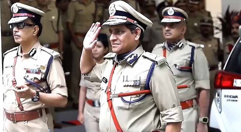 റവാഡ ചന്ദ്രശേഖര്‍ സംസ്ഥാന പോലീസ് മേധാവിയായി ചുമതലയേറ്റു