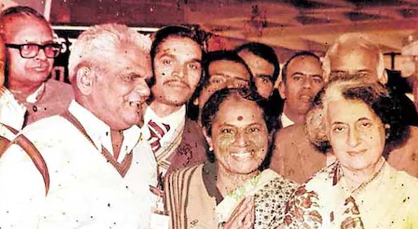 ആദ്യകാല പ്രസാധകർ  കോന്നി വീനസ് ബുക്‌സ് സാരഥി സുശീലാ ശേഖർ ഓർമയായി