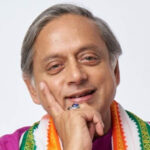 സവര്‍ക്കര്‍ പുരസ്‌കാരം തരൂരിനെന്ന് സംഘാടകര്‍: സ്വീകരിക്കില്ലെന്നു തരൂരിന്റെ ഓഫീസ്