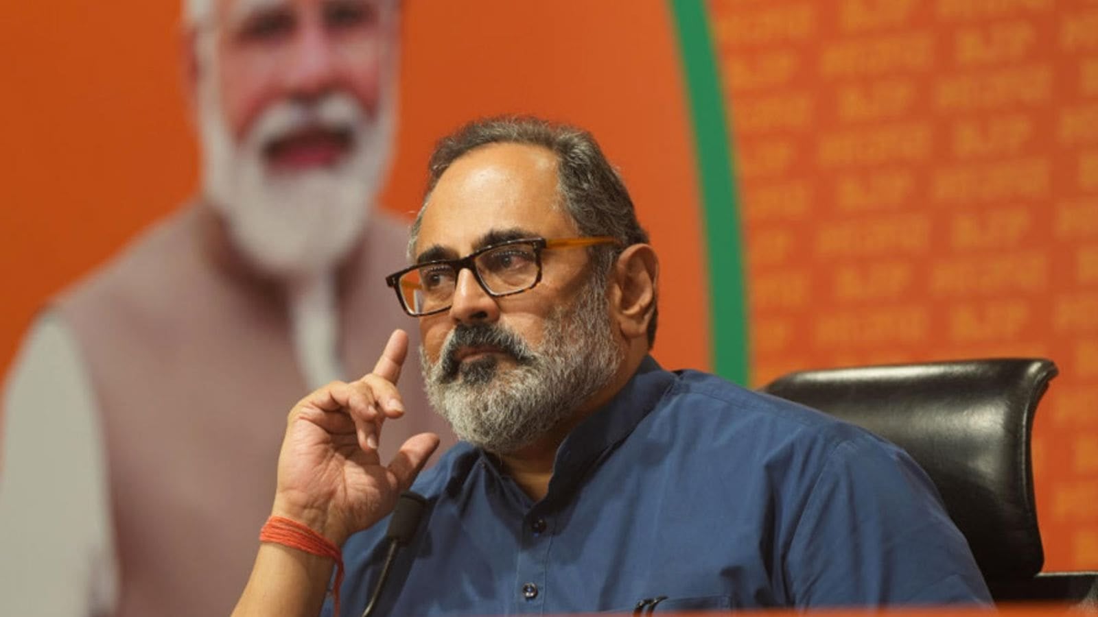 സുപ്രീം കോടതിയിൽ യുവതീ പ്രവേശനത്തെ അനുകൂലിച്ച ദേവസ്വം ബോർഡ് നിലപാട് പിൻവലിക്കണം: ബിജെപി
