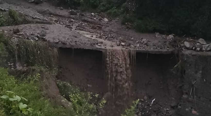 ഉത്തരാഖണ്ഡില് മേഖവിസ്ഫോടനത്തില് വ്യാപക നാശം: ഒരാള് മരിച്ചതായി പ്രാഥമീക സൂചന,രക്ഷാ പ്രവര്ത്തനം തുടരുന്നു