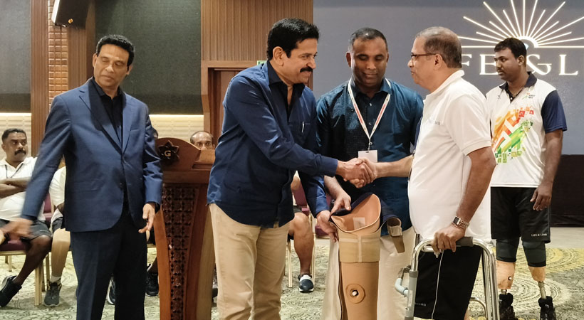 കാലുകള്‍ നഷ്ടപ്പെട്ടവരെ വഴിനടത്തുന്ന ഫൊക്കാന-ലൈഫ് ആന്‍ഡ് ലിംബ്