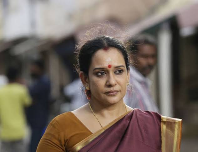 അമ്മയിലെ മെമ്മറി കാര്‍ഡ് വിവാദം, തിരഞ്ഞെടുപ്പ് തന്ത്രം മാത്രമെന്ന് മാല പാർവതി