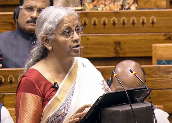 ആദായനികുതി ബിൽ 2025 ഔദ്യോഗികമായി പിൻവലിച്ചു