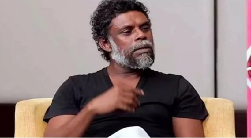 ‘ആധുനിക കവിത’യായിരുന്നുവെന്ന് നടൻ;വി.എസ്. അച്യുതാനന്ദന്റെ മരണത്തിന് പിന്നാലെ അധിക്ഷേപ പോസ്റ്റുകൾ; നടൻ വിനായകനെ സൈബർ പോലീസ് ചോദ്യം ചെയ്തു