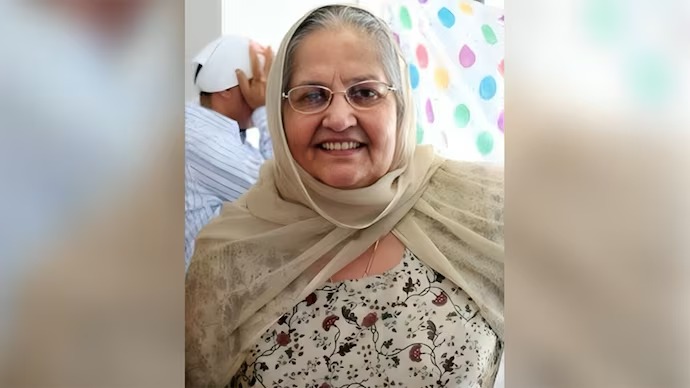 വെള്ളം ചോദിച്ചപ്പോൾ ഐസ് കട്ട; 73കാരിയായ ഇന്ത്യൻ വംശജയോട് യുഎസ് ഇമിഗ്രേഷൻ ഉദ്യോഗസ്ഥരുടെ ക്രുരത, ഞെട്ടിച്ച് വെളിപ്പെടുത്തൽ