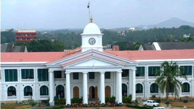 ‘ബഹു’ നിർബന്ധം! പരാതികളിൽ പോലും മുഖ്യമന്ത്രിമാരേയും മന്ത്രിമാരെ ബഹുമാനിക്കണം! സർക്കുലർ ഇറങ്ങി