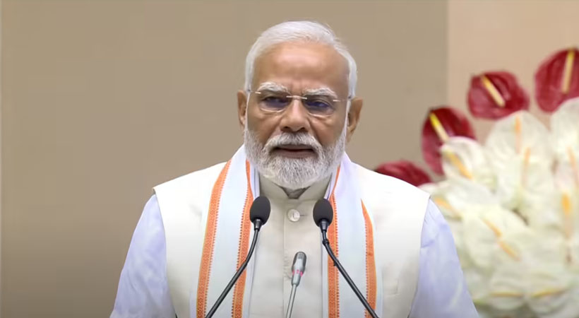 പ്രധാനമന്ത്രി മണിപ്പൂരിലെ  സംഘർഷ ബാധിത പ്രദേശങ്ങൾ സന്ദർശിച്ചു