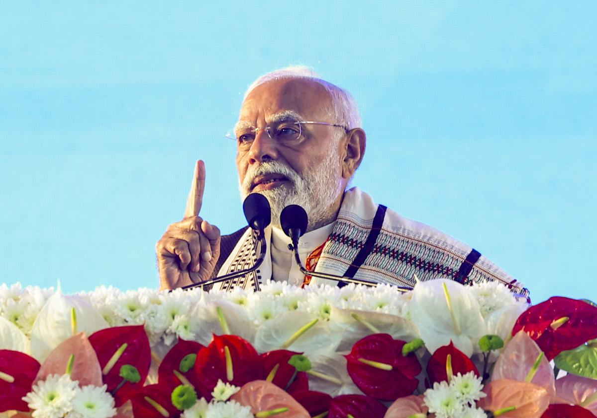 ‘ഞാൻ ശിവഭക്തൻ, എല്ലാ വിഷവും വിഴുങ്ങും’; കോൺഗ്രസിനെതിരെ രൂക്ഷ വിമർശനവുമായി പ്രധാനമന്ത്രി മോദി