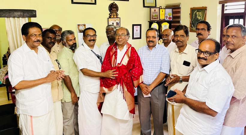 കേരള കോൺഗ്രസ് എം സംസ്കാരവേദി പ്രൊഫ ജോസ് പാറക്കടവിലിനെ ആദരിച്ചു