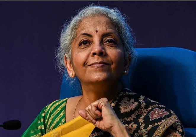 സാധാരണക്കാരന് ആശ്വാസം, ജിഎസ്ടി സ്ലാബ് രണ്ടായി കുറയുമ്പോൾ വില കുറയുന്ന സാധനങ്ങൾ അറിയാം