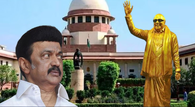 പൊതുപണം ഉപയോഗിച്ച് നേതാക്കളുടെ പ്രതിമകൾ സ്ഥാപിക്കരുത്: സുപ്രീം കോടതി