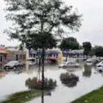 ഫ്ലോറിഡയിൽ മിന്നൽ പ്രളയം:  അതിശക്തമായ മഴയും വെള്ളപ്പൊക്കവും