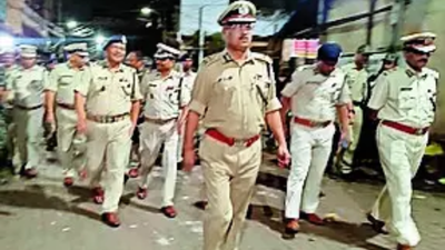 കട്ടക്ക് സംഘർഷം: 36 മണിക്കൂർ കർഫ്യൂവും ഇൻ്റർനെറ്റ് വിലക്കും ഏർപ്പെടുത്തി; സമാധാനം പാലിക്കണമെന്ന് മുഖ്യമന്ത്രി