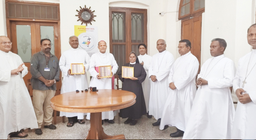 മദർ ഏലീശ്വായുടെ വാഴ്ത്തപ്പെട്ട പദവി പ്രഖ്യാപന ചടങ്ങുകൾക്ക് മുന്നോടിയായി തപാൽ വകുപ്പ് സ്റ്റാമ്പ് പുറത്തിറക്കി
