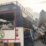 തെലങ്കാനയിൽ ട്രക്കും ബസും  കൂട്ടിയിടിച്ച് 20 പേർ മരിച്ചു