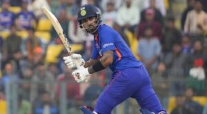 കെഎൽ രാഹുൽ ഇന്ത്യൻ ഏകദിന ക്യാപ്റ്റൻ; പന്ത് തിരിച്ചെത്തി, സഞ്ജു സാംസൺ ടീമിന് പുറത്ത്, ദക്ഷിണാഫ്രിക്കയ്‌ക്കെതിരെ കോലിയും രോഹിത്തും ഇറങ്ങും