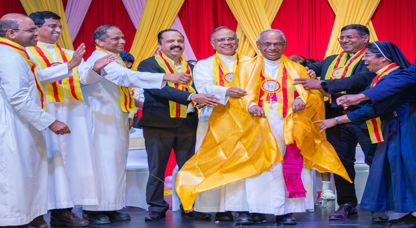 ബിഷപ്പ് ജേക്കബ് അങ്ങാടിയത്തിന് മിഷന് ലീഗിന്റെ ആദരം