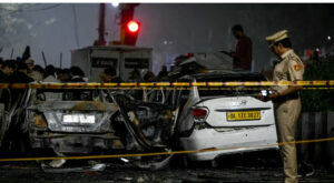 ഡൽഹി ചാവേർ സ്ഫോടനം : ഉമർ നബിയുടെ സഹായി അമീർ റാഷിദിനെ എൻഐഎ അറസ്റ്റ് ചെയ്തു