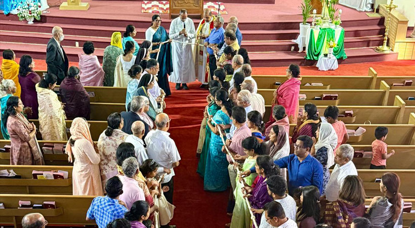 ഒരു ജപമാലയില് ഏവരെയും കോര്ത്തൊരുക്കി ഡാളസ് ഇടവക