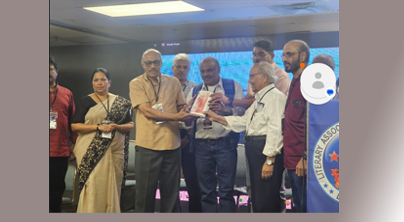 അബ്ദുള്‍ പുന്നയൂര്‍ക്കുളത്തിന്റെ ‘പറക്കും പക്ഷിയെ പ്രണയിക്കുന്നവര്‍’ ‘ലാന’ യില്‍ പ്രകാശനം ചെയ്തു