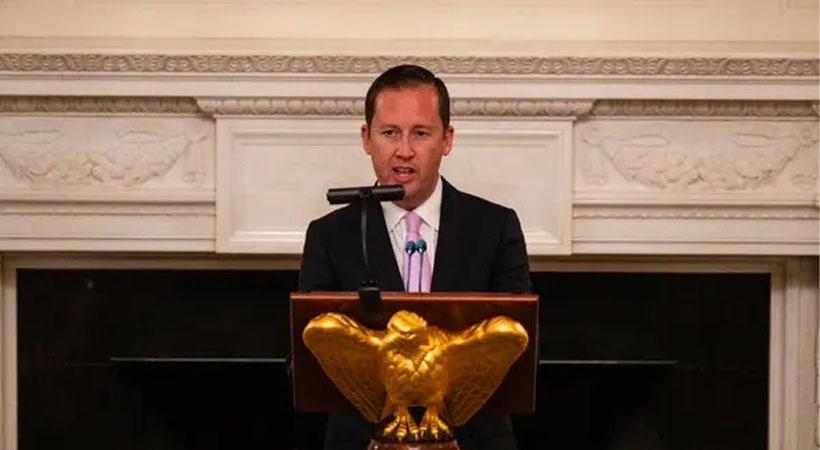 ഇന്ത്യയിലെ യുഎസ് അംബാസഡറായി സെർജിയോ ഗോർ സത്യപ്രതിജ്ഞ ചെയ്തു