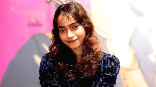 വർക്കല ട്രെയിൻ ആക്രമണം: പ്രതി ശ്രീക്കുട്ടിയെ ചവിട്ടി തള്ളിയിടുന്ന സിസിടിവി ദൃശ്യങ്ങൾ പുറത്ത്; പെൺകുട്ടിയുടെ നില അതീവ ഗുരുതരം