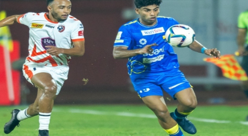 സൂപ്പര്‍ ലീഗ് കേരള ആവേശം അവസാന റൗണ്ടിലേക്ക്: മലപ്പുറം എഫ്‌സി- തിരുവനന്തപുരം കൊമ്പന്‍സ് മത്സരം സമനിലയില്‍