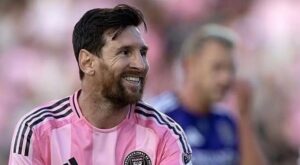 ആരാധകരെ ആവേശത്തിലാക്കാൻ അർധരാത്രി മെസി ഇന്ത്യയിലെത്തും, പ്രധാനമന്ത്രിയടക്കമുള്ളവരുമായി കൂടിക്കാഴ്ച, ഫോട്ടോ എടുക്കാൻ 10 ലക്ഷം, സമ്പൂർണ വിവരങ്ങൾ