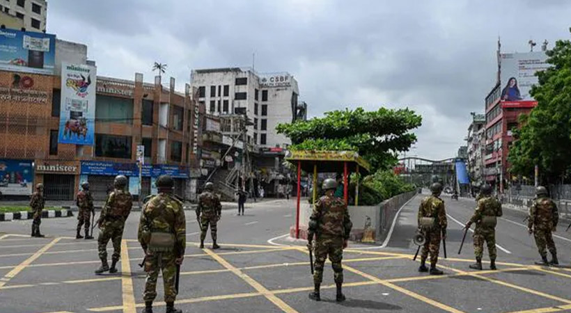 ബംഗ്ലാദേശില്‍ കലാപം രൂക്ഷമായി തുടരുന്നു: ചിറ്റഗോങ്ങിലെ വിസാ സെന്റര്‍ ഇന്ത്യ അടച്ചു
