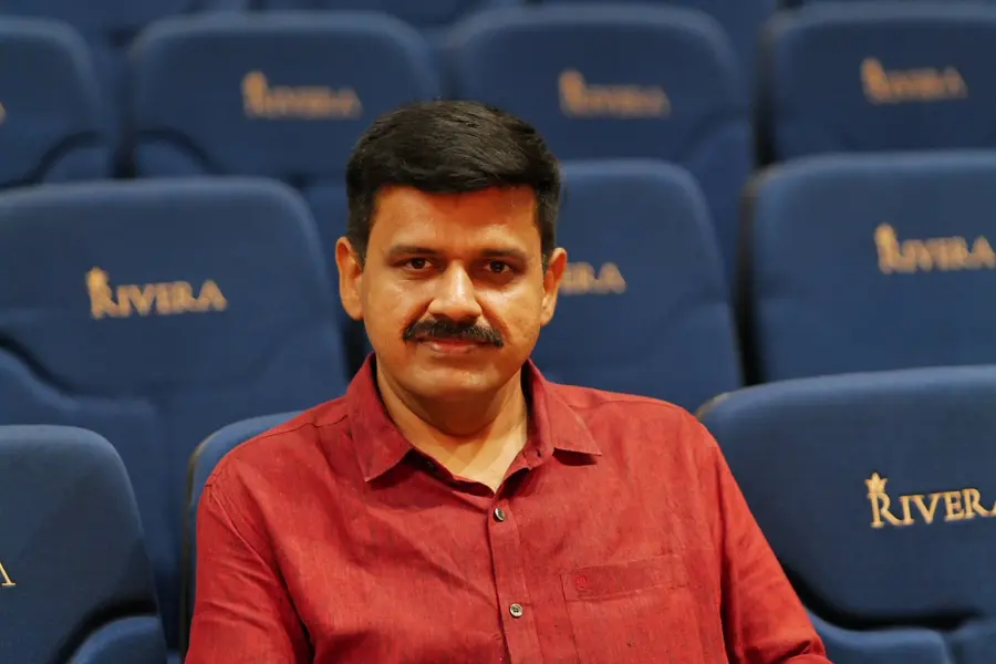 ഇരയുടെ ഐഡൻ്റിറ്റി വെളിപ്പെടുത്തി, പരാതിയിൽ കേസ്,മുൻകൂർ ജാമ്യാപേക്ഷയുമായി സന്ദീപ് വാര്യർ