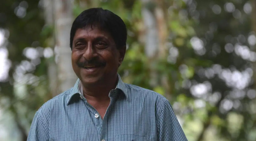 ശ്രീനിവാസൻ്റെ സംസ്കാരം ഞായറാഴ്ച ഔദ്യോഗിക ബഹുമതികളോടെ;  അന്ത്യാഞ്ജലി അർപ്പിച്ച് കേരളം