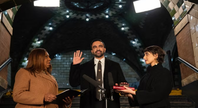 സൊഹ്റാന് മംദാനി ന്യൂയോര്ക്ക് മേയറായി സത്യപ്രതിജ്ഞ ചെയ്ത് അധികാരമേറ്റു ; ന്യൂയോര്ക്കിന്റെ ചരിത്രത്തിലെ ആദ്യ മുസ്ളീം മേയര്