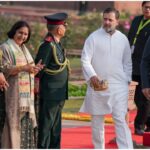 രാഹുൽ ഗാന്ധി മാത്രം ‘പട്ക’ ധരിച്ചില്ലെന്ന് ബിജെപി, രാജ്നാഥും ധരിച്ചില്ലെന്ന് കോൺഗ്രസ്; വസ്ത്രധാരണത്തെ ചൊല്ലി റിപ്പബ്ലിക് ദിന വിരുന്നിൽ വിവാദം