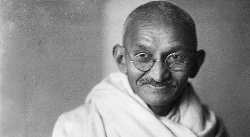 ഗാന്ധിജിയെ സംഘപരിവാര്‍ ഇപ്പോഴും ഭയക്കുന്നു: പിണറായി വിജയന്‍