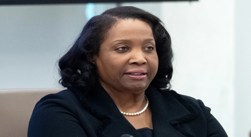 ഫെഡറല്‍ റിസര്‍വ് ഗവര്‍ണര്‍ സ്ഥാനത്തു നിന്നും ലിസാ കുക്കിനെ നീക്കാനുള്ള ട്രംപിന്റെ നടപടിക്കെതിരേ സുപ്രീം കോടതിയുടെ രൂക്ഷ വിമര്‍ശനം