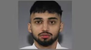 നിരവധി ക്രിമിനൽ കേസുകൾ:രണ്ട് ഇന്ത്യക്കാരെ കാനഡ നാടു കടത്തി 