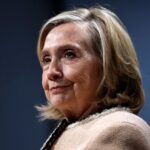 ഞെട്ടിക്കുന്ന വിവരങ്ങളെന്ന് ഹിലരി ക്ലിന്റൺ, പൂർണ്ണ സുതാര്യത വേണമെന്ന് ആവശ്യം; എപ്‌സ്റ്റീൻ ഫയലുകൾ പുറത്ത് വരുന്നതിൽ പ്രതികരണം