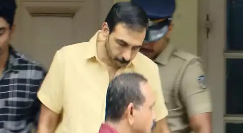 ശബരിമല സ്വർണ്ണക്കൊള്ളയിൽ കുറ്റപത്രം സമർപ്പിച്ചില്ല: കട്ടിളപ്പാളി കേസിലും സ്വാഭാവിക ജാമ്യം; ഉണ്ണികൃഷ്ണൻ പോറ്റിക്ക് പുറത്തിറങ്ങാം