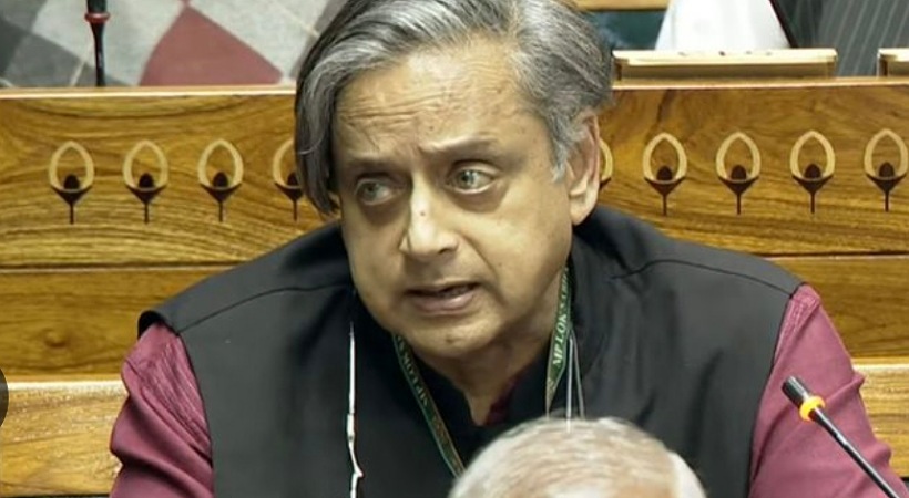 ബജറ്റ് പ്രഖ്യാപനങ്ങൾ നടപ്പാക്കുന്നില്ല, കേരളത്തിനോടുള്ള അവഗണയിലും ലോക്സഭയിൽ ആഞ്ഞടിച്ച് തരൂർ, വ്യാപാര കരാറിലും വിമർശനം