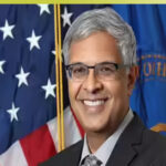 ജയ് ഭട്ടാചാര്യ സി.ഡി.സി തലവനായി ചുമതലയേറ്റു