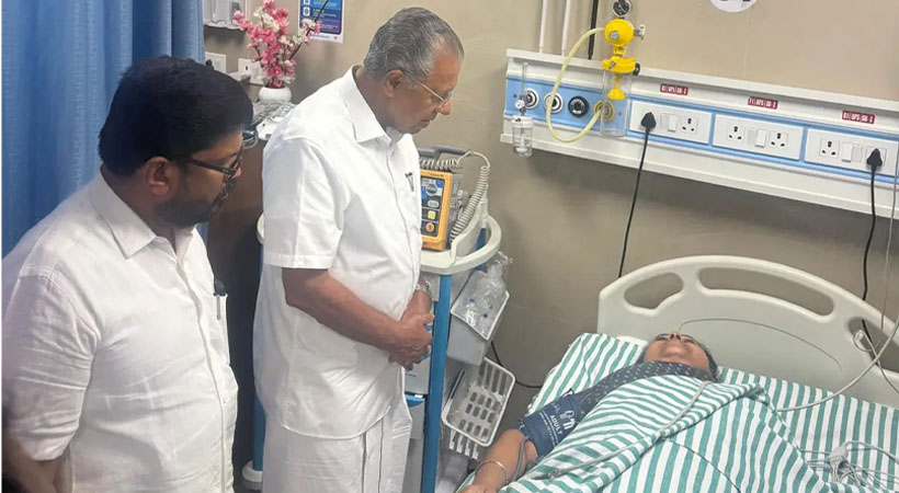 കണ്ണൂരിൽ കെഎസ്യു പ്രതിഷേധത്തിനിടെ മന്ത്രി വീണ ജോർജിന് പരുക്ക്, മന്ത്രി ആശുപത്രിയിൽ, 5 പേർക്ക് എതിരെ വധശ്രമത്തിന് കേസ്